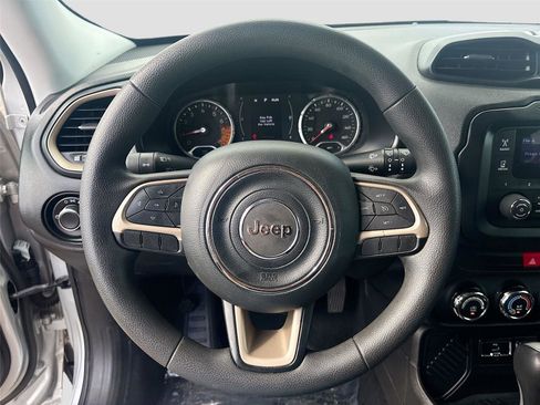 Used 2017 Jeep Renegade Sport w/ Power & Air Group image 12