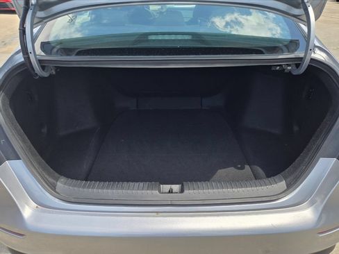 Used 2025 Honda Accord LX image 30