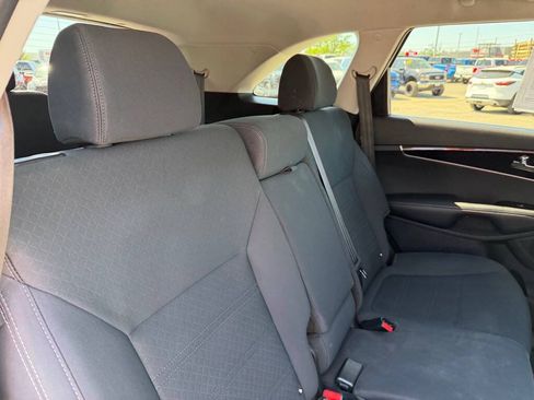 Used 2019 Kia Sorento AWD image 53