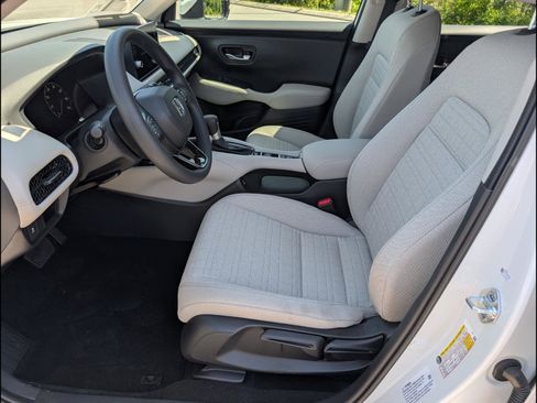 New 2026 Honda HR-V LX image 11