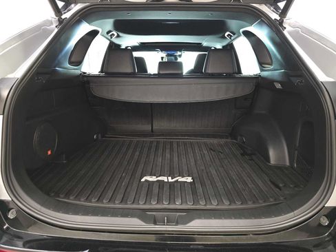 Used 2020 Toyota RAV4 XSE AWD/4WD image 31