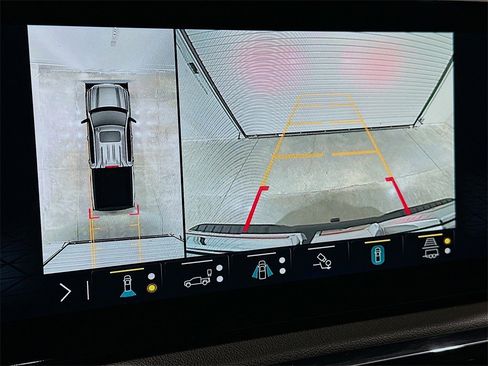 Certified 2023 GMC Sierra 1500 AT4 w/ AT4 Preferred Package image 14