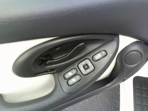 Used 1994 Pontiac Firebird Formula RWD image 19
