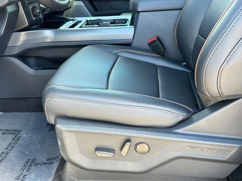 New 2025 Ford F250 Lariat w/ Lariat Ultimate Package image 11