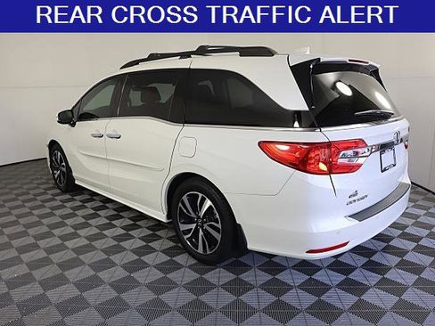 Used 2018 Honda Odyssey Elite image 7