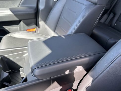 Used 2025 Hyundai Santa Fe Limited image 21