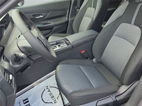New 2026 Nissan Sentra SV w/ SV Convenience Package FWD image 24