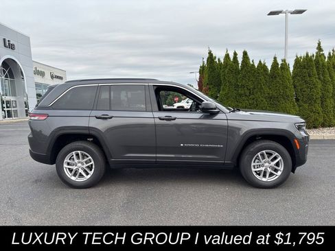 New 2025 Jeep Grand Cherokee Laredo X w/ Luxury Tech Group I image 2