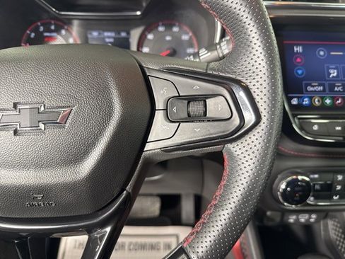 Used 2023 Chevrolet TrailBlazer RS w/ Convenience Package image 21