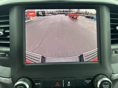 Used 2024 RAM 2500 Big Horn image 17