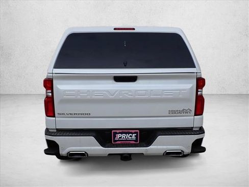 Used 2025 Chevrolet Silverado 1500 High Country AWD/4WD image 3