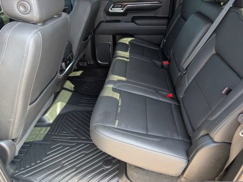 Used 2024 GMC Sierra 1500 SLT w/ SLT Premium Plus Package AWD/4WD image 31