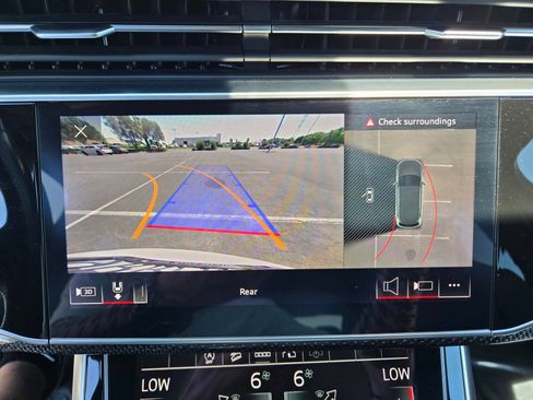 Used 2021 Audi SQ7 Premium Plus w/ SQ7 Black Optic Package AWD/4WD image 18