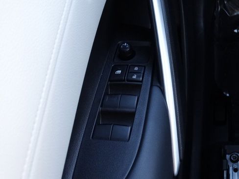 New 2026 Toyota Corolla Cross L image 26