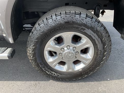 Used 2017 RAM 2500 Tradesman w/ Chrome Appearance Group AWD/4WD image 18