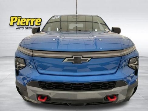 Used 2026 Chevrolet Silverado EV Trail Boss AWD/4WD image 9
