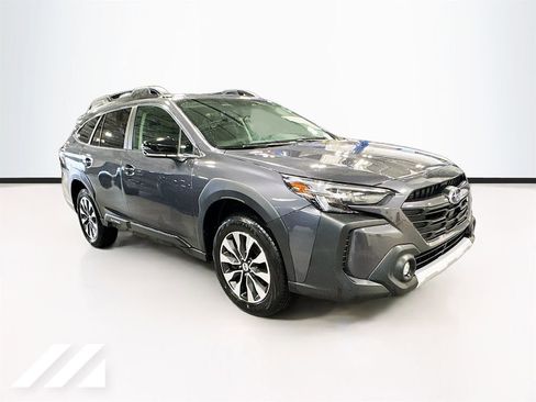 Certified 2025 Subaru Outback Limited AWD/4WD image 3