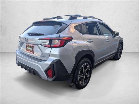 Used 2025 Subaru Crosstrek 2.0i Premium image 2