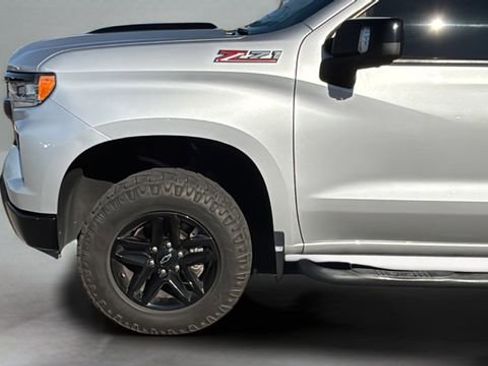 Used 2022 Chevrolet Silverado 1500 LT Trail Boss w/ LT Trail Boss Premium Package image 29