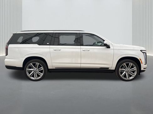 New 2025 Cadillac Escalade ESV Sport w/ Touring Package image 4