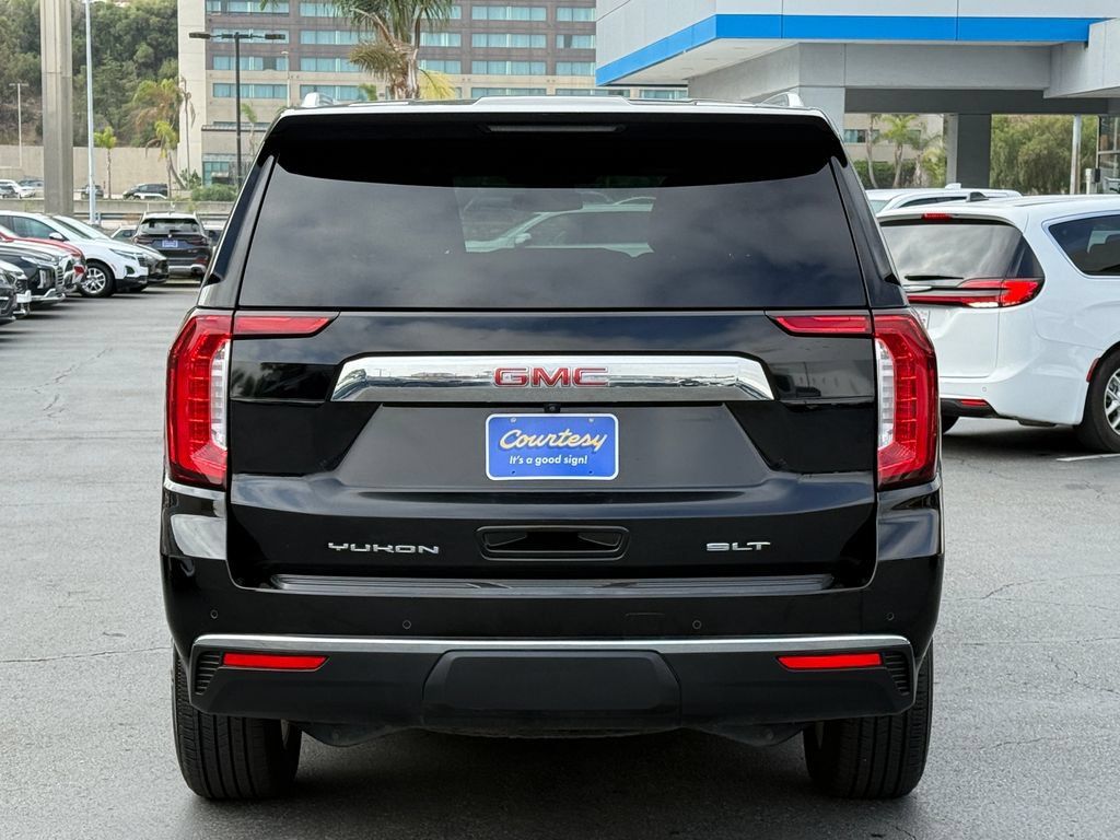 Used 2024 GMC Yukon SLT AWD/4WD image 8
