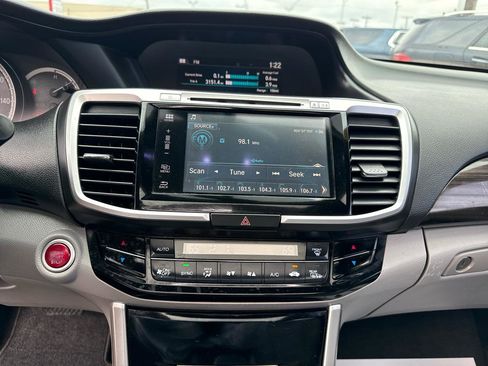 Used 2016 Honda Accord EX image 20