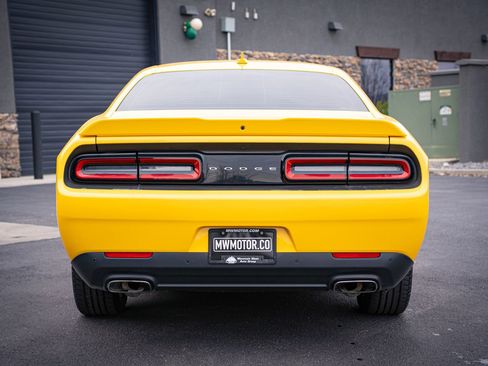Used 2017 Dodge Challenger GT w/ Driver Convenience Group AWD/4WD image 8