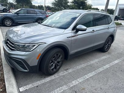 Used 2024 Volkswagen Tiguan SE