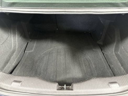 Used 2017 Chevrolet Cruze LT w/ Sun And Sound Package FWD image 29