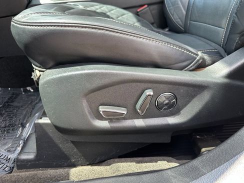 Used 2017 Ford Explorer Platinum AWD/4WD image 16