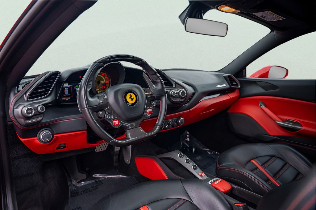 Used 2016 Ferrari 488 GTB RWD image 20