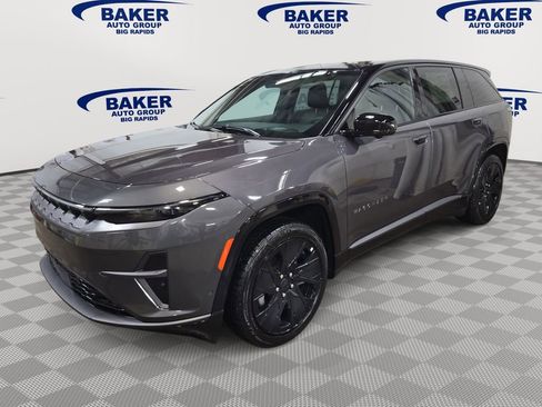 New 2025 Jeep Wagoneer S Launch Edition image 7