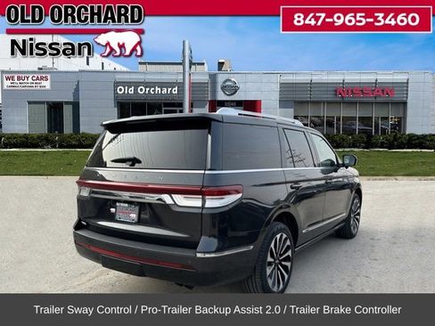 Used 2022 Lincoln Navigator Reserve image 6