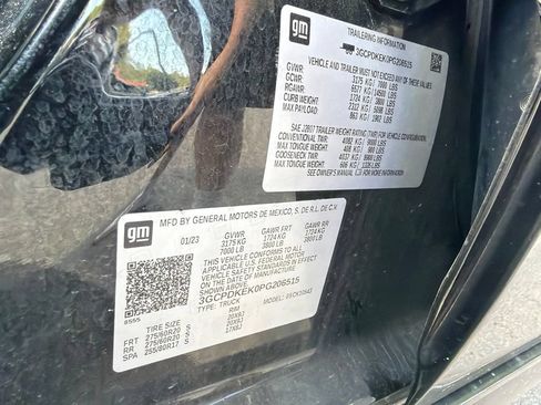 Used 2023 Chevrolet Silverado 1500 LT AWD/4WD image 30