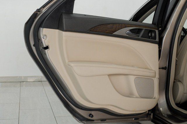 Used 2019 Lincoln MKZ Reserve FWD image 55