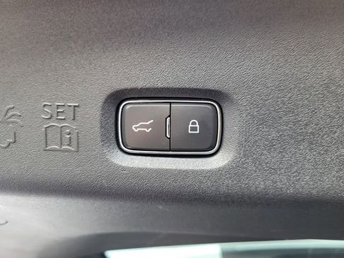 Certified 2025 Ford Expedition Active AWD/4WD image 7