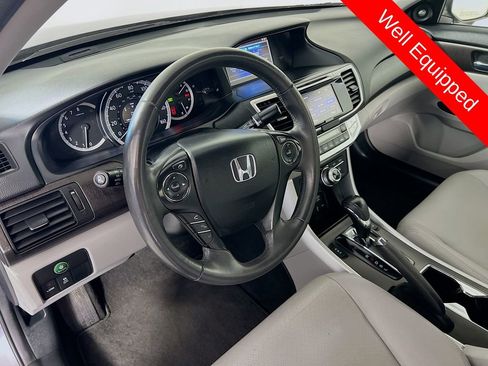 Used 2015 Honda Accord EX-L image 9