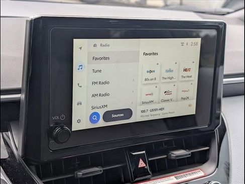 Used 2025 Toyota Corolla SE image 15