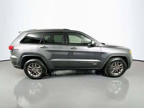 Used 2017 Jeep Grand Cherokee Laredo 75th Anniversary RWD image 4