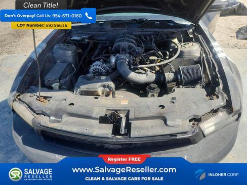 Used 2010 Ford Mustang Coupe RWD image 15
