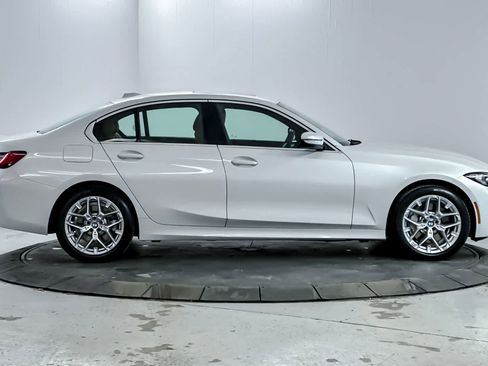 Used 2025 BMW 330i xDrive Sedan w/ Convenience Package image 8