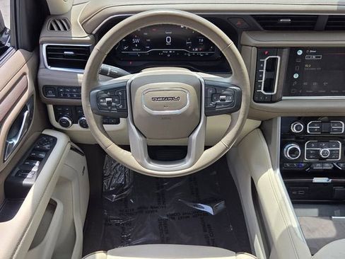 Used 2022 GMC Yukon Denali w/ Max Trailering Package AWD/4WD image 17