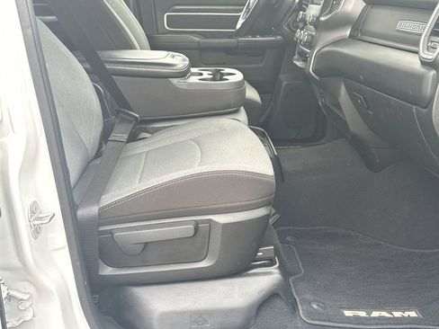 Used 2024 RAM 3500 Big Horn image 14