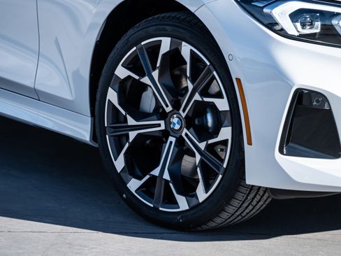New 2026 BMW 330i Sedan w/ Premium Package image 9