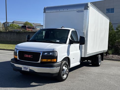 New 2026 GMC Savana 3500 Extended w/ Power Convenience Package image 5