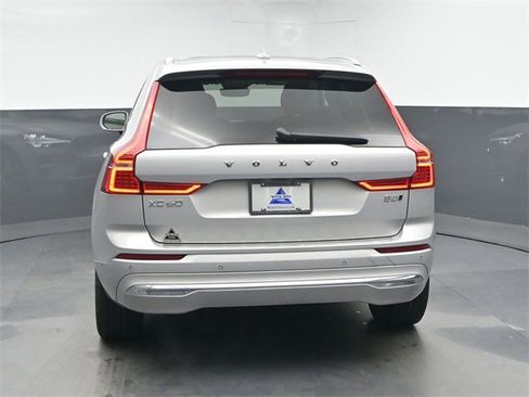 Used 2023 Volvo XC60 B5 Plus w/ Climate Package image 7