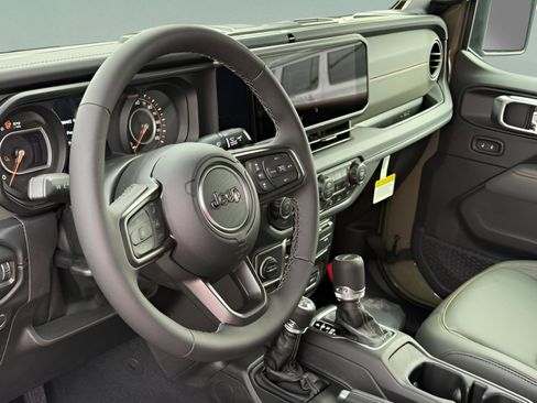 New 2026 Jeep Gladiator Mojave AWD/4WD image 16