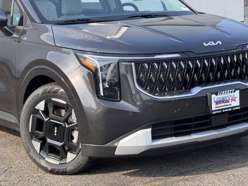 New 2026 Kia Carnival EX image 3