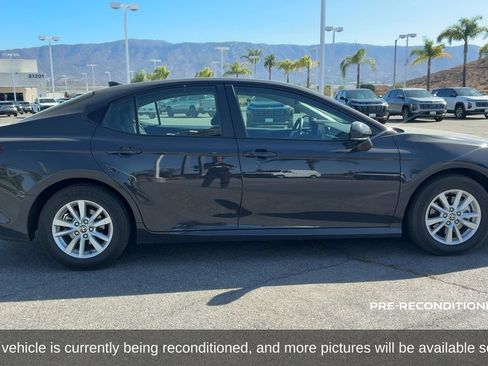 Used 2025 Toyota Camry LE FWD image 4