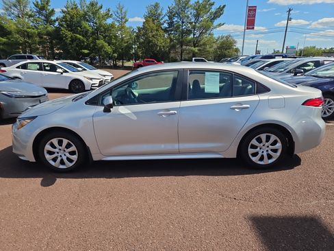 Certified 2025 Toyota Corolla LE FWD image 6